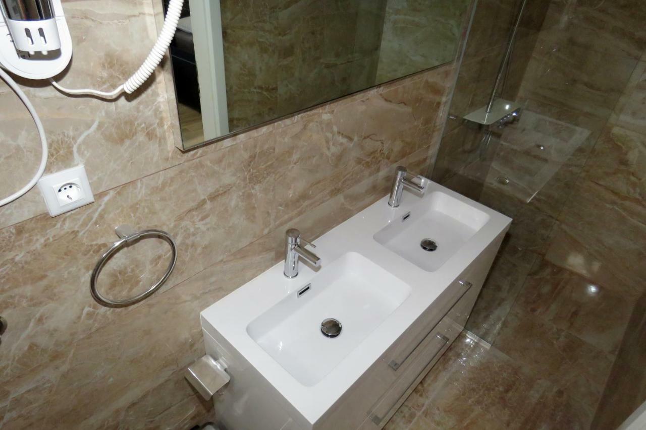 Hotel Lux Dalmatia I & R Makarska Exterior foto