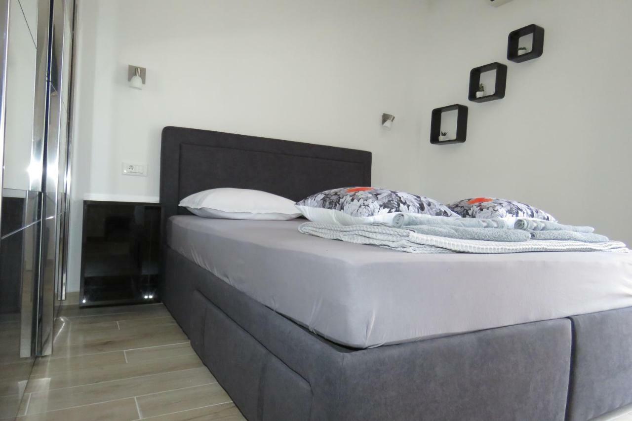 Hotel Lux Dalmatia I & R Makarska Exterior foto